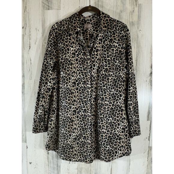 Chicos Wrinkle Resistant Button Up Size 2 or Large  Roll Tab Sleeves Leopard - Picture 3 of 9